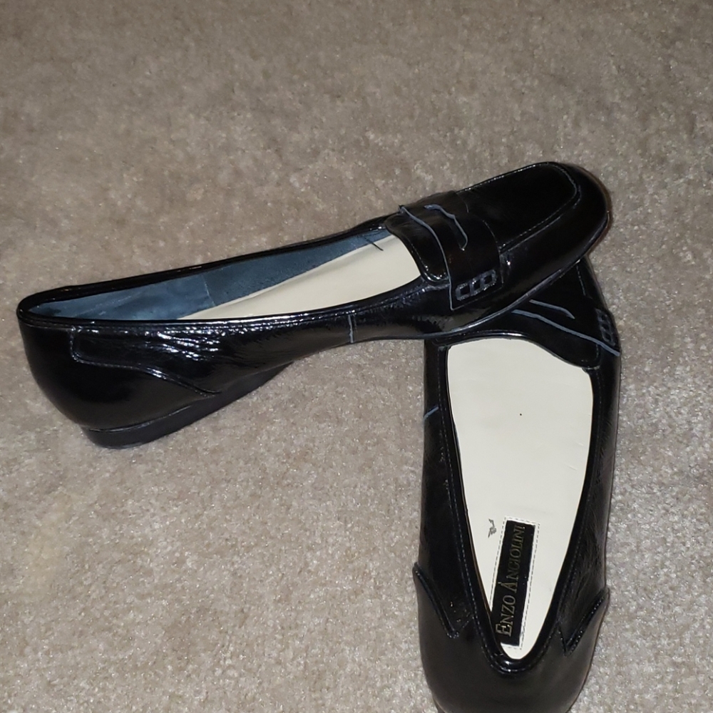 9N Enzo Angiolini black dress shoes